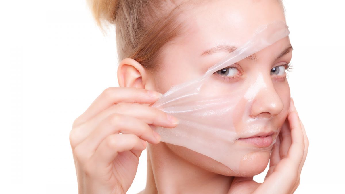 Intimate area peeling treatment